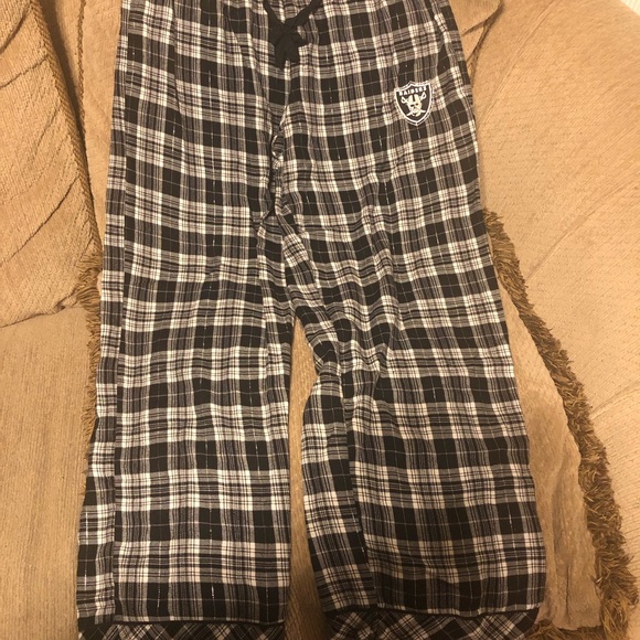 Raider women PJs size large. - Picture 3 of 3